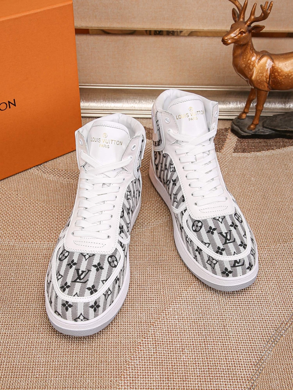 ルイヴィトン靴着用イメージ